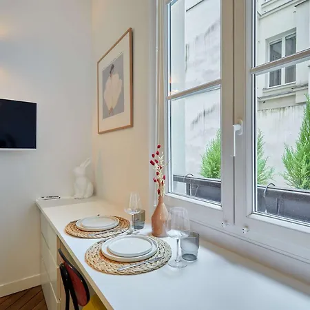 Lovely Studio-louvre & Palais Royal Paris